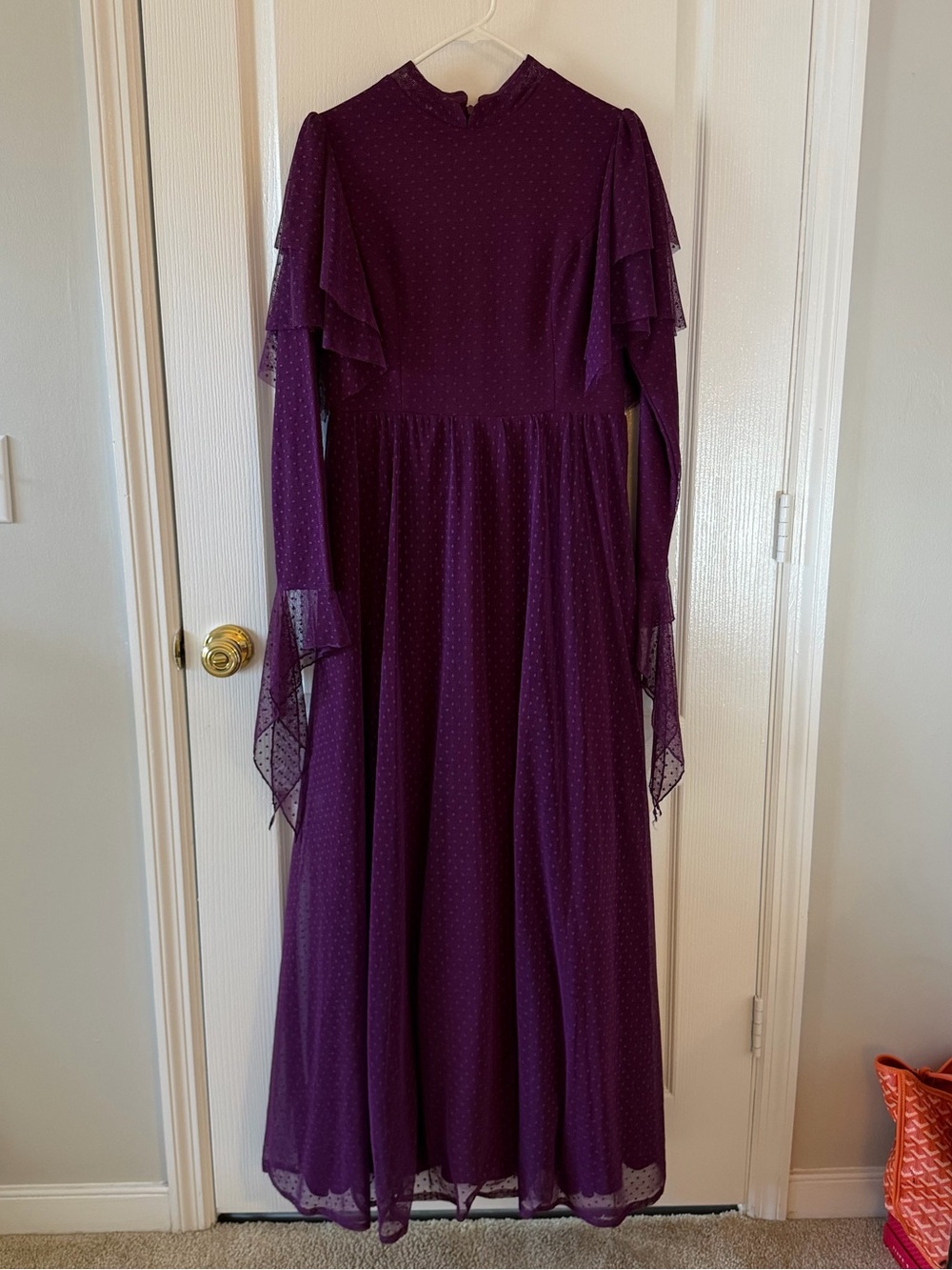 Elegant Purple Long-Sleeve Maxi Dress
